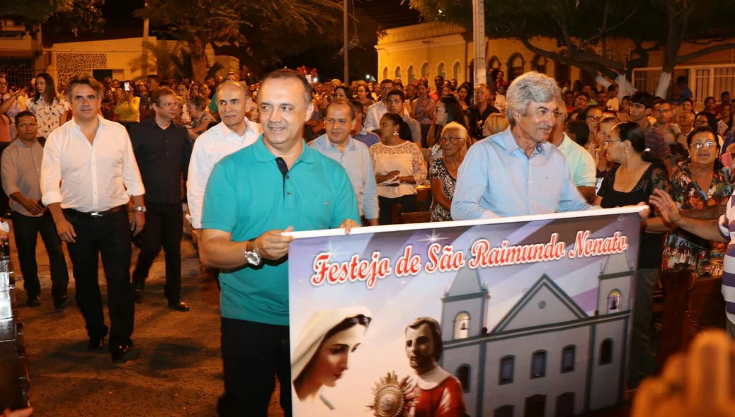 Ciro Nogueira participa dos festejos de São Raimundo Nonato