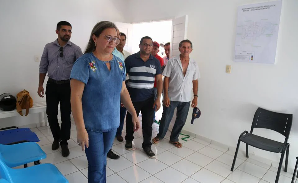 Prefeita visita a unidade básica de saúde 