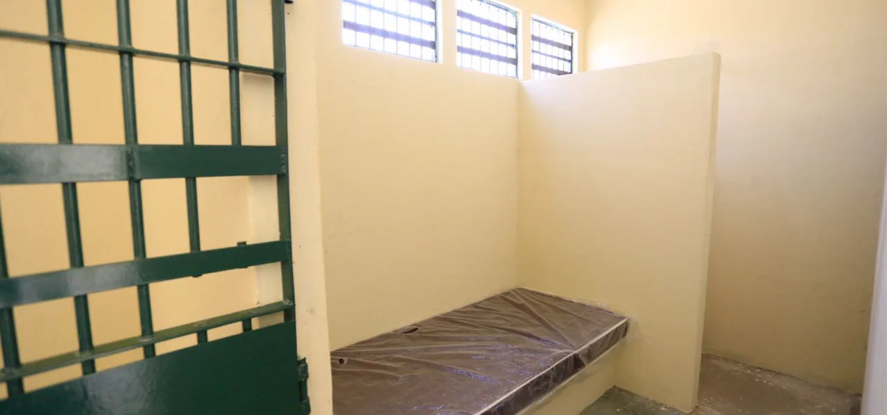 Sala para 1 detento