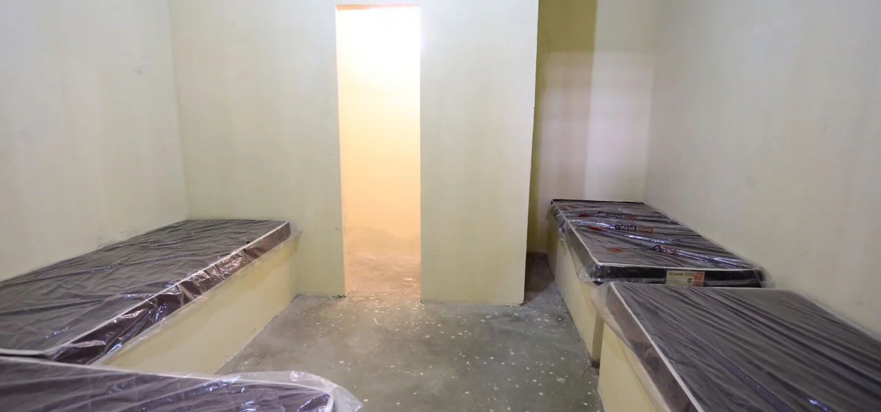 Sala para quatro detentos