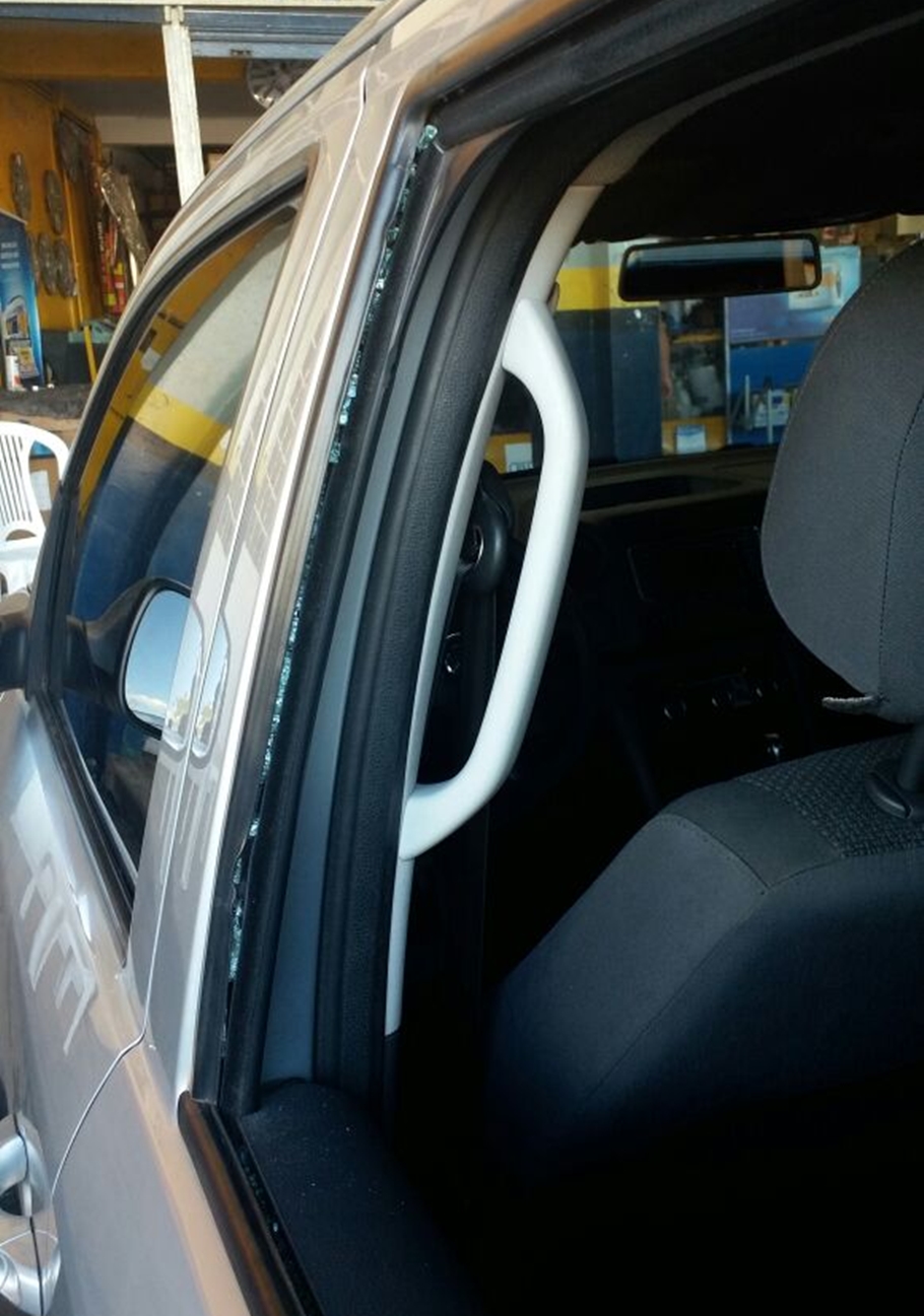 Carro que foi arrombado 