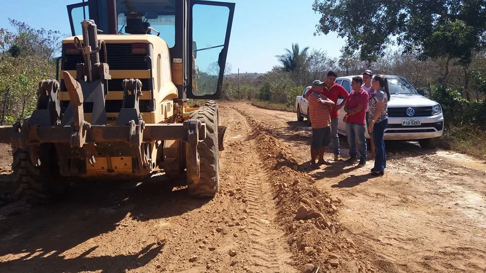 Visita as obras da estrada vicinal do Tabuleirinho