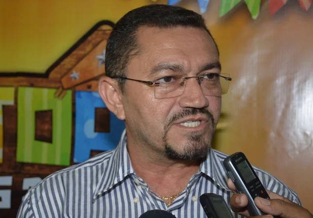 TSE confirma multa ao Padre Walmir
