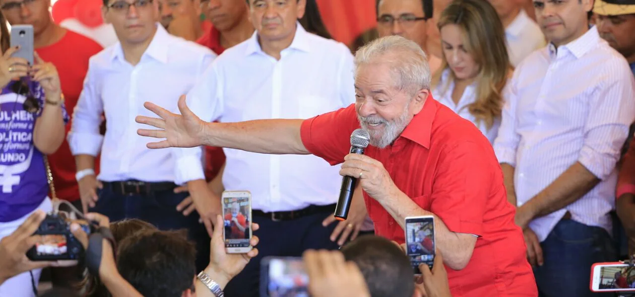 Lula agradece população altoense pelo título
