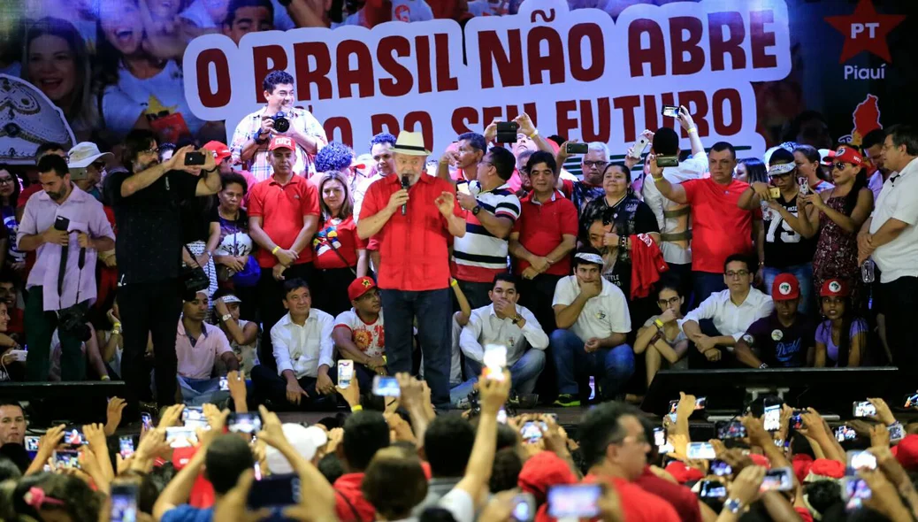 Lula faz discurso no Theresina Hall