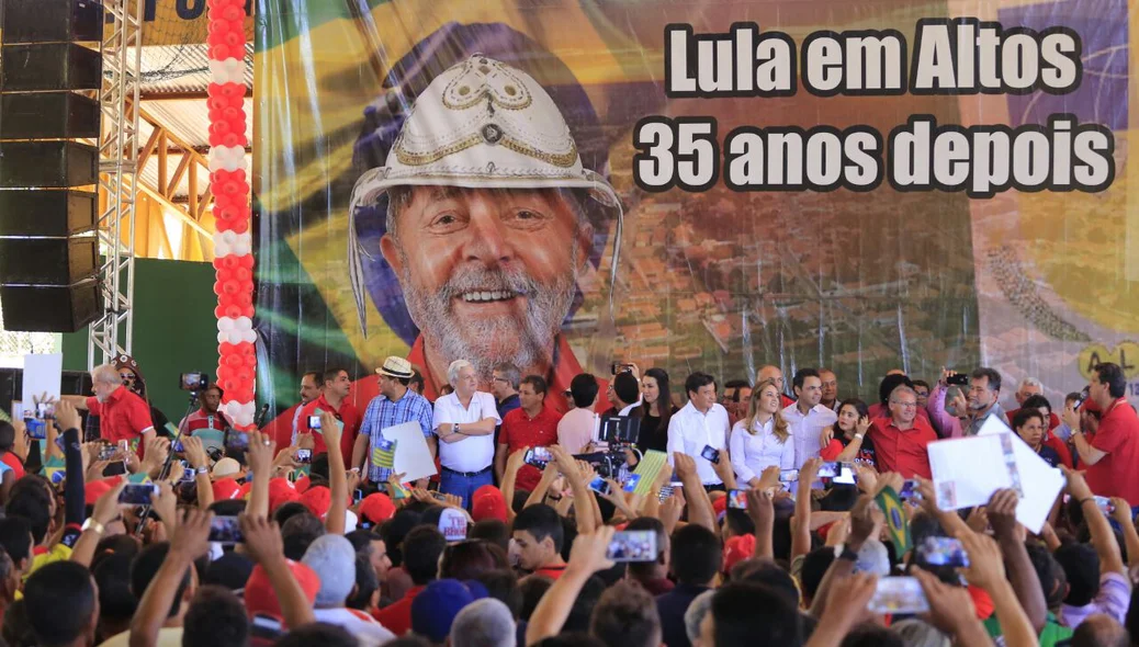 Lula volta a Altos 35 anos após primeira visita