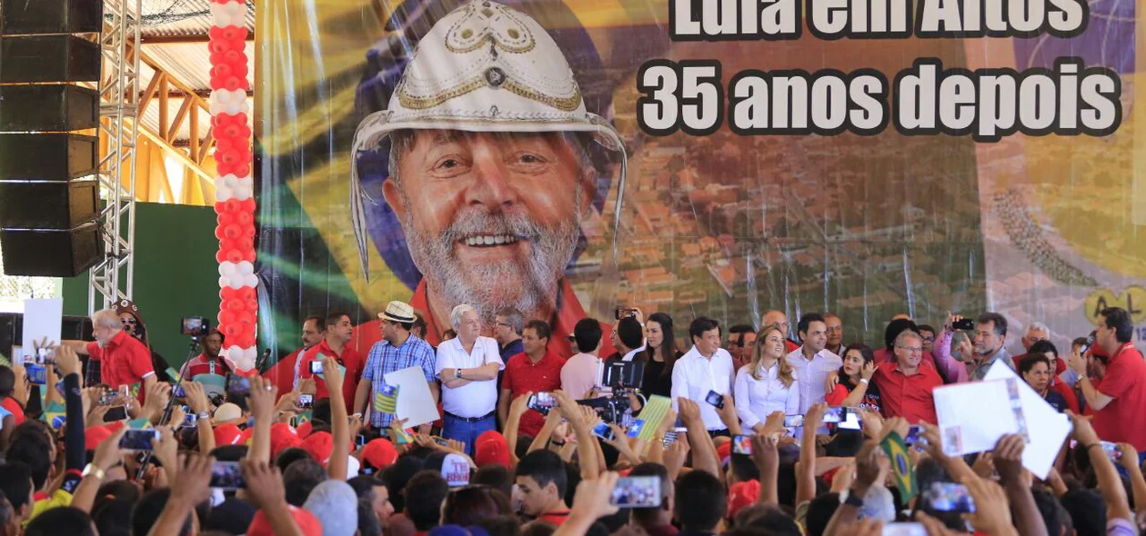Lula volta a Altos 35 anos após primeira visita