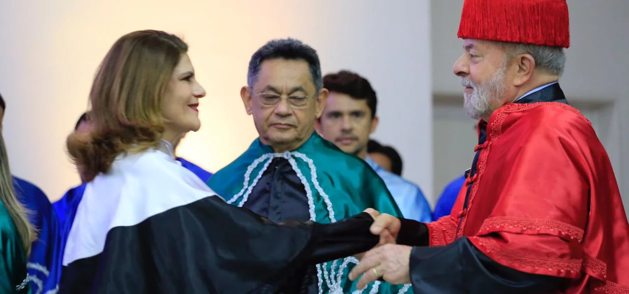 Lula recebe o título de Doutor Honoris Causa pela UFPI
