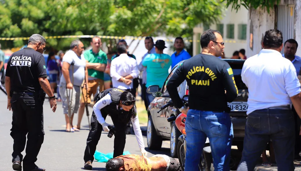 Perícia realiza procedimentos