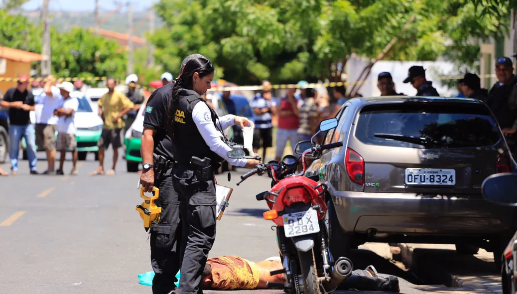 Moto sendo periciada