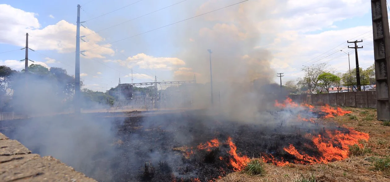 Incêndio dentro da subestação 