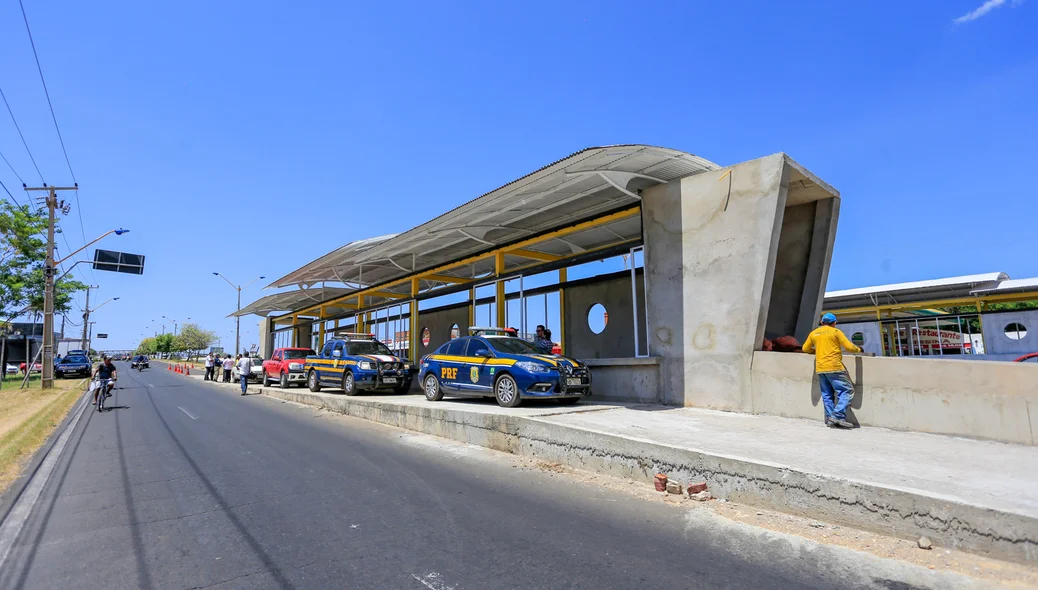 Parada de ônibus interditada