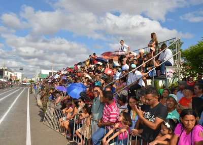 Público lota as arquibancadas