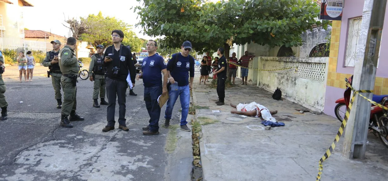 O homem foi morto com cinco disparos de arma de fogo