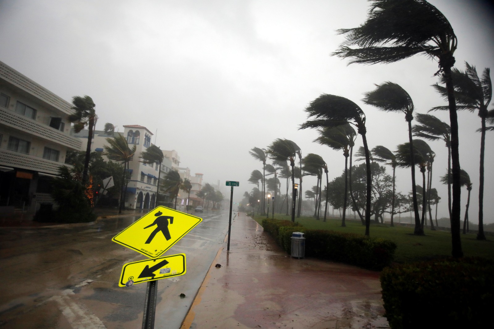 Fortes ventos atingiram Miami com a chegada do Irma
