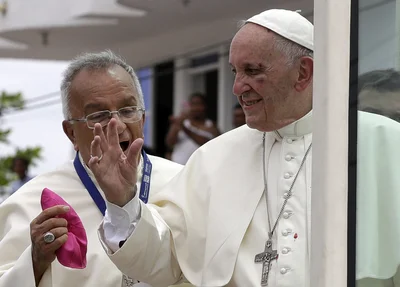 Papa após acidente