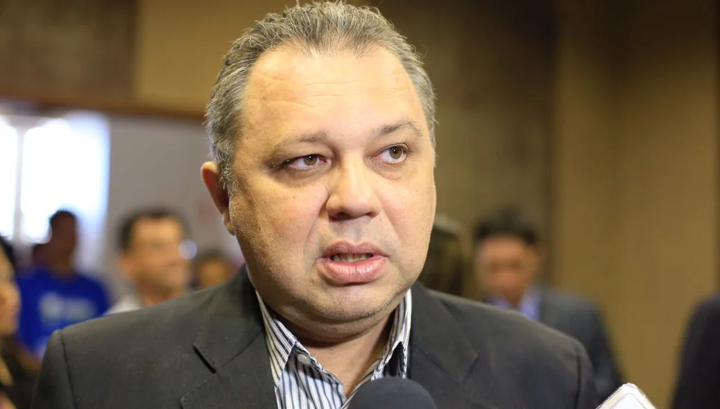 Secretário de Saúde, Florentino Neto