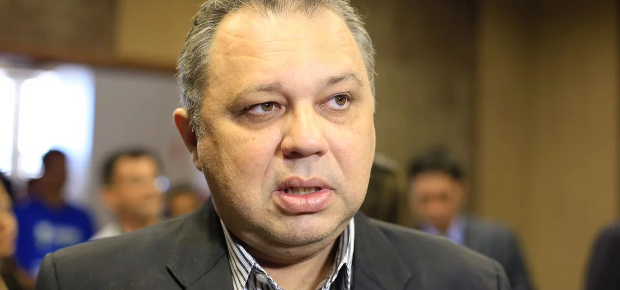 Secretário de Saúde, Florentino Neto