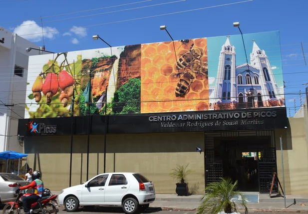 Fachada do Centro Administrativo
