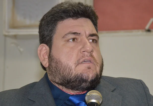 Hugo Victor PMDB) critica açodamento da oposição