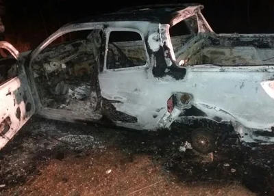Carro carbonizado