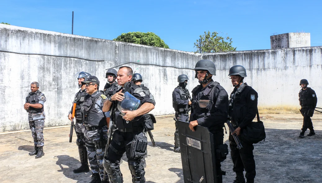 Policias do Bope e do BPRone