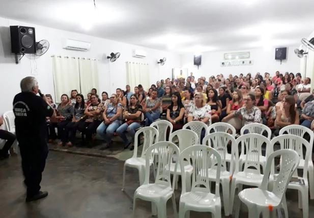 Delegacia de Entorpecentes realiza palestras de prevenção no Piauí