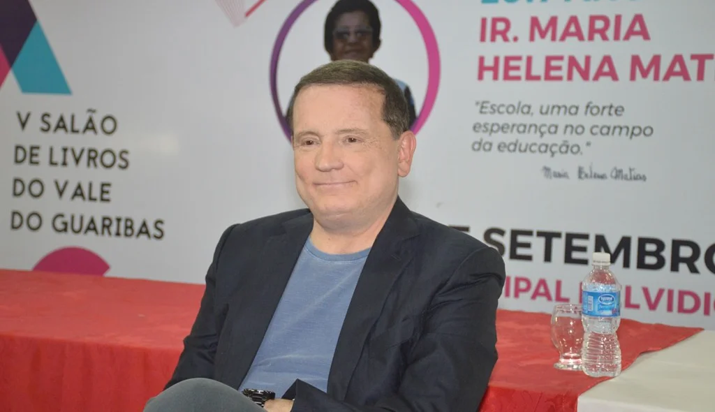 Jornalista Roberto Cabrini é atração no SaliVag