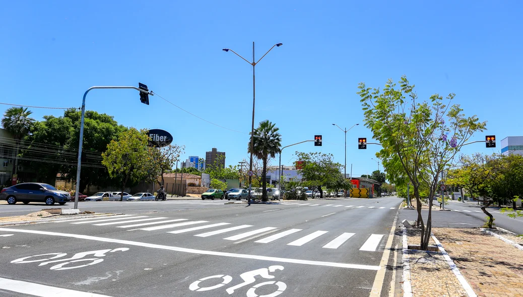 Nova sinalização na Avenida João XXIII