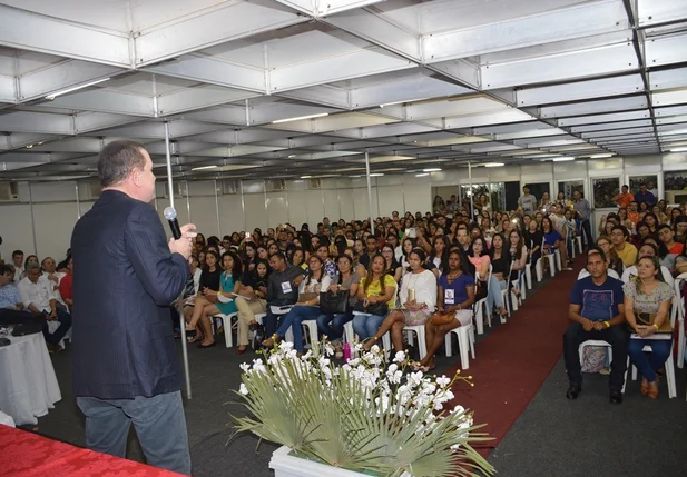 Roberto Cabrini fala sobre jornalismo investigativo SaliVag 