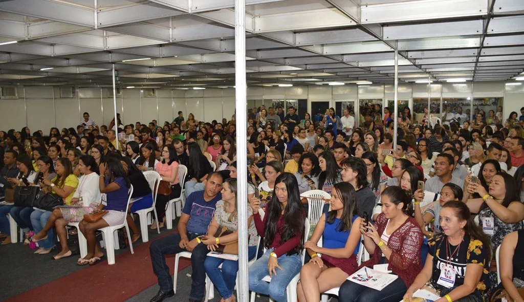 Público lota auditório