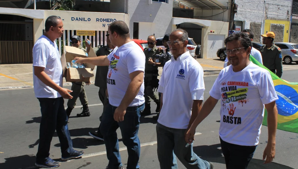 Policiais militares reivindicam mais segurança 