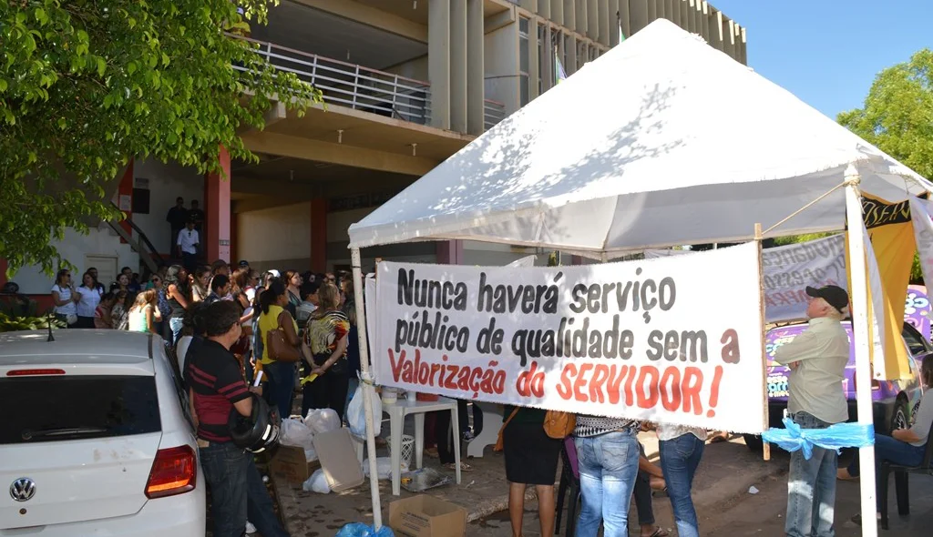 Frases de efeito foram expostas durante a manifestação