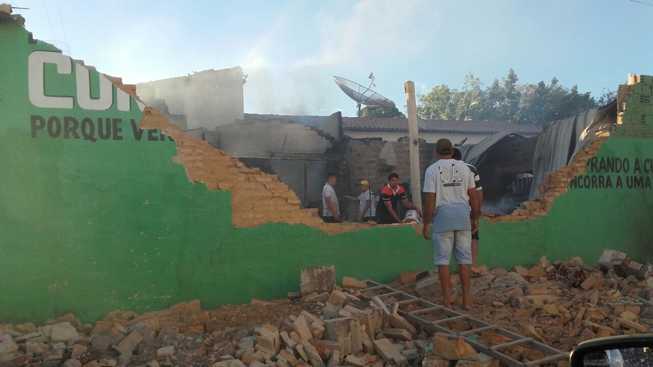 A loja ficou destruída 