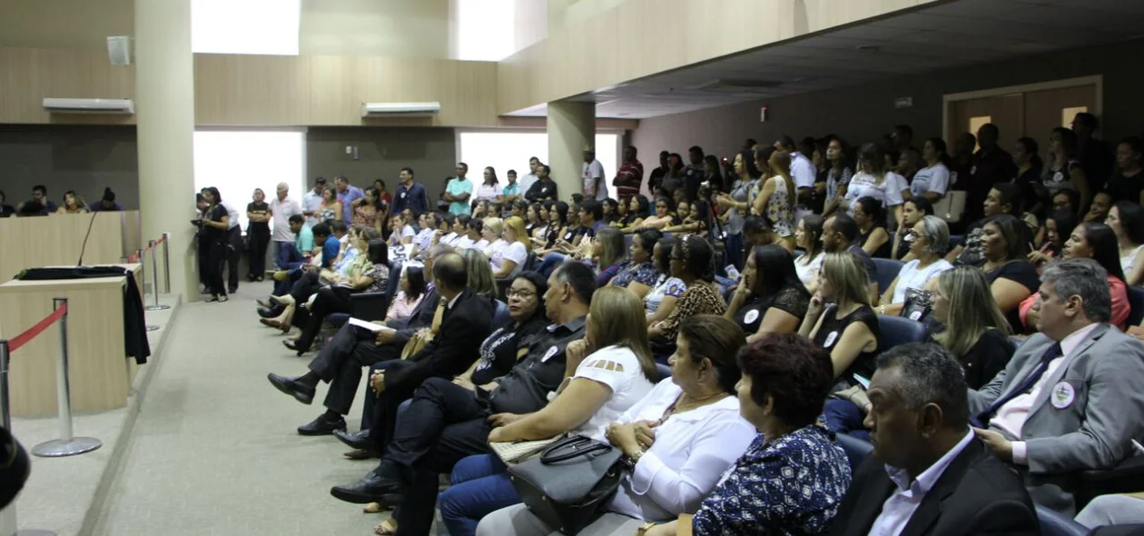 Autoridades presentes na Audiência