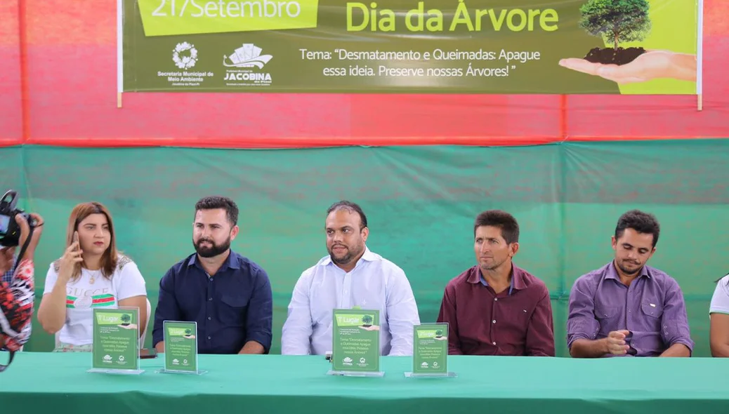 Comemoração do dia Árvore em Jacobina Piauí 
