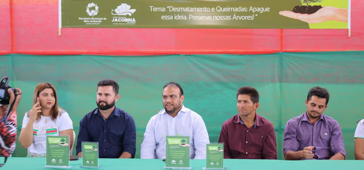 Comemoração do dia Árvore em Jacobina Piauí 