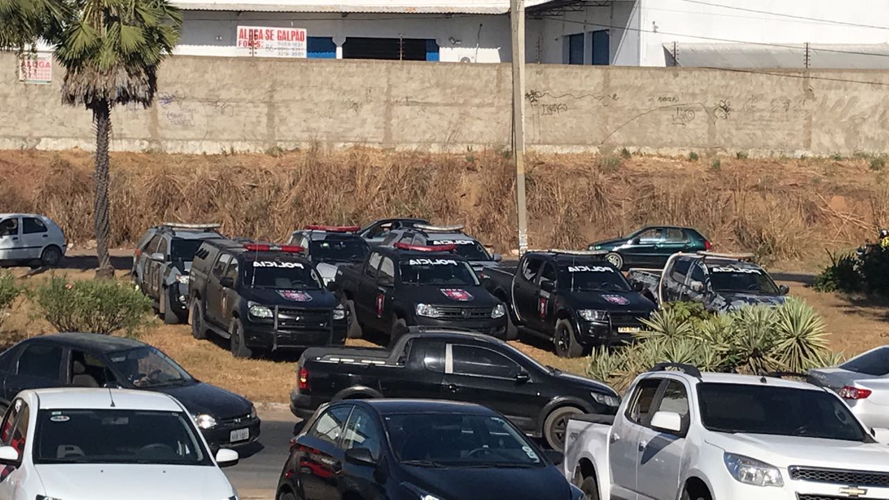 Viaturas da Polícia Militar