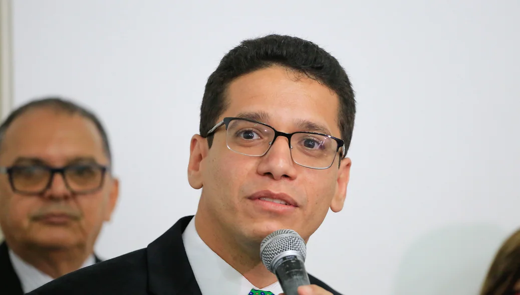 Daniel Oliveira  