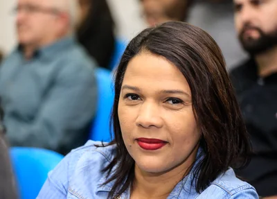 Ana Célia, Prefeita de Cocal de Telha 