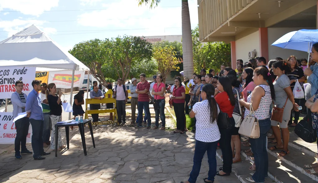 Protesto de servidores de Picos