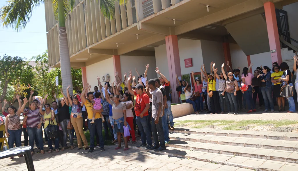 Servidores decidem manter a paralisação de 48 horas