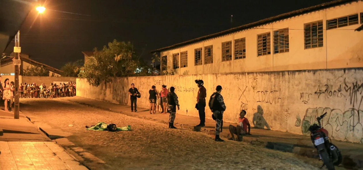 Polícia isolou a área