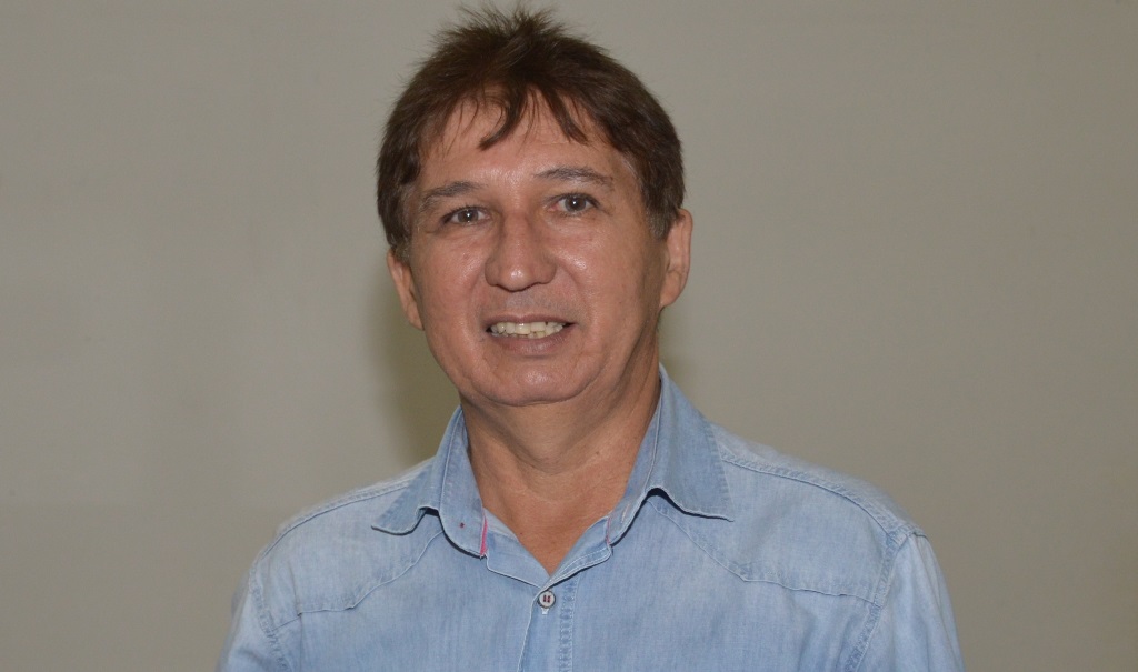 Jornalista José Maria Barros