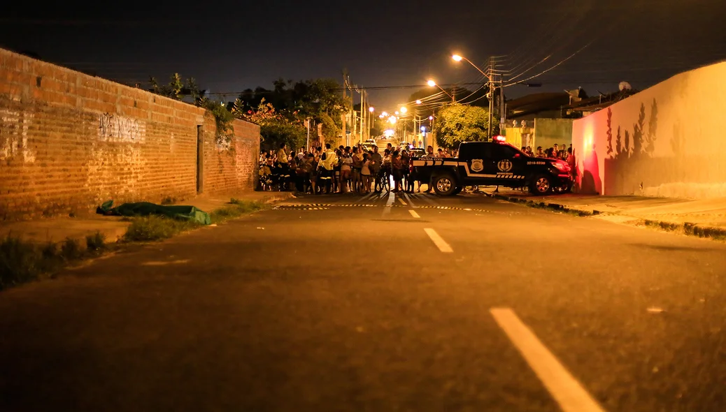 Populares no local do crime