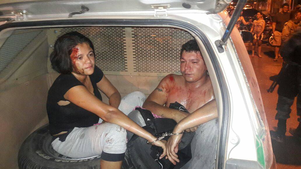 Casal foi agredido por populares