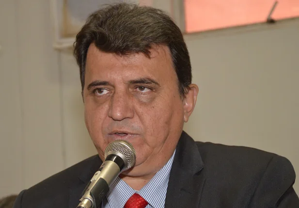 Evandro Paturi (PT) retoma mandato na Câmara de Picos