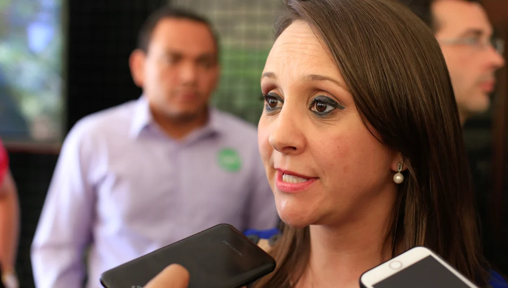Presidente Nacional do Podemos Renata Abreu
