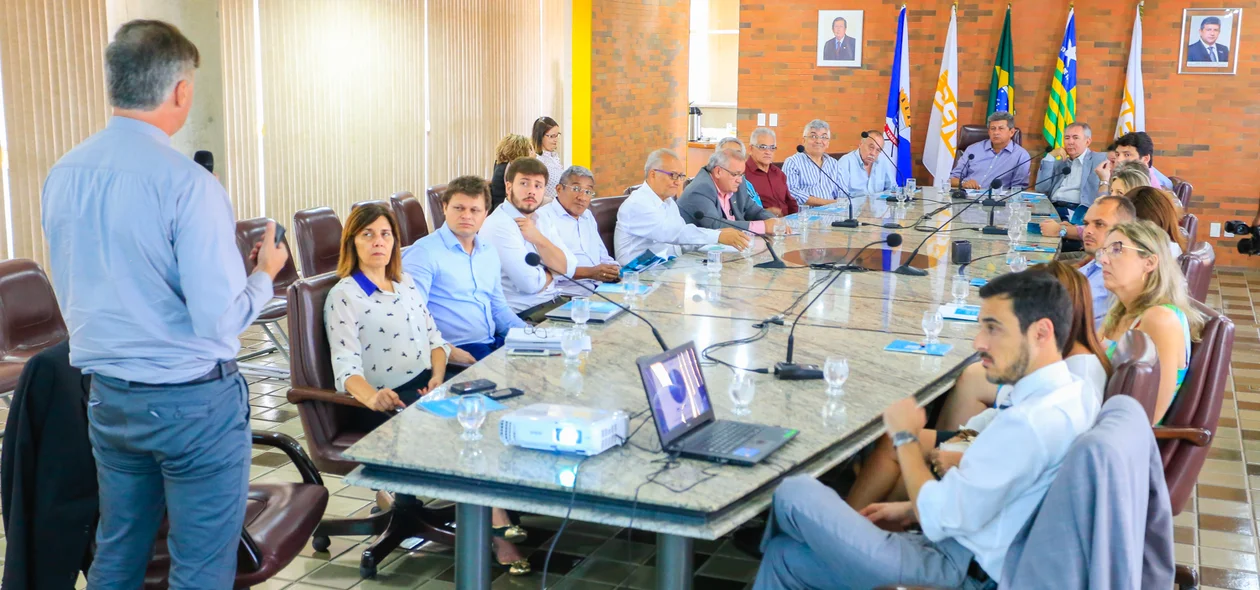 A palestra aconteceu na FIEPI