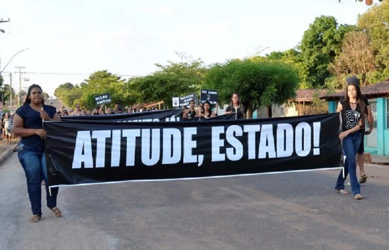 Manifestantes pedem atitude do Estado